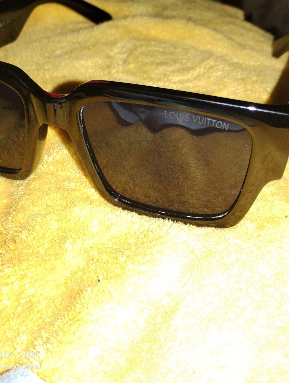 Louis Vuitton Black Sunglasses with Gold LV Logo Accent Does Not Come W Box , - Picture 10 of 11
